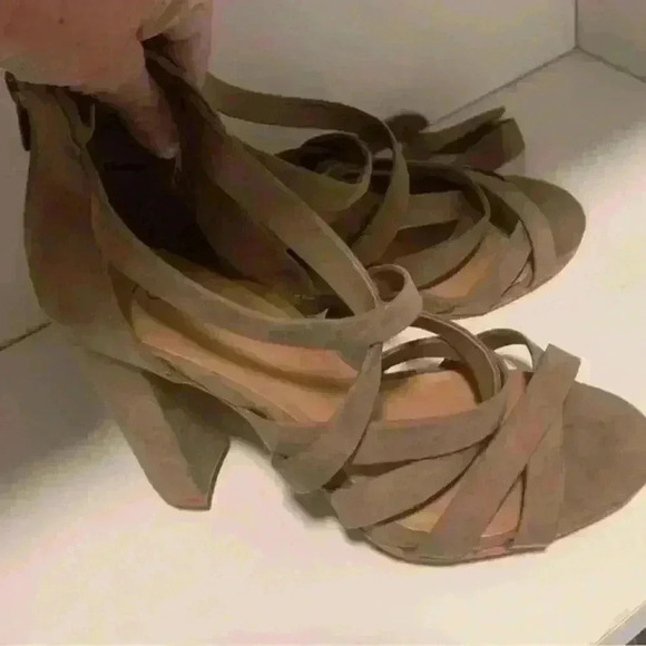 Torrid Suede Wrap Tie Up Heels/Shoes Taupe Womens Sz 9 - Picture 4 of 15